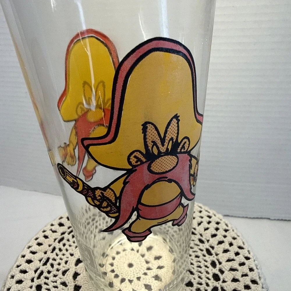 Vtg.Pepsi Collector Series Glass Yosemite Sam& Porky Pig Warner Bros 1976 Set 2